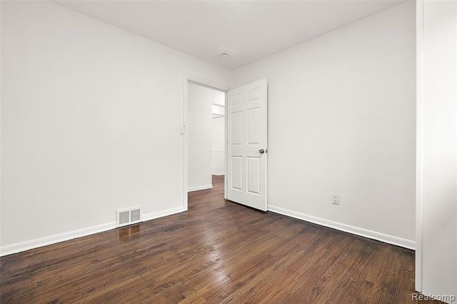 23711 Coyle Street, Oak Park, MI 48237