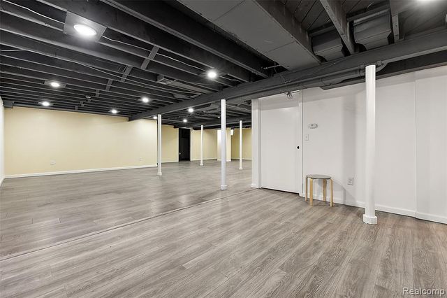 23711 Coyle Street, Oak Park, MI 48237