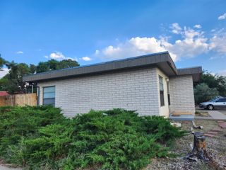 1112 ZENA LONA Street NE A, Albuquerque, NM 87112