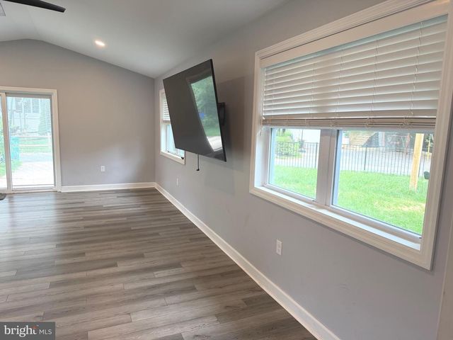 43 OAK LN, Hershey, PA 17033