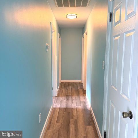 43 OAK LN, Hershey, PA 17033