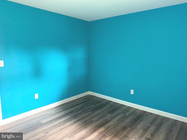 43 OAK LN, Hershey, PA 17033