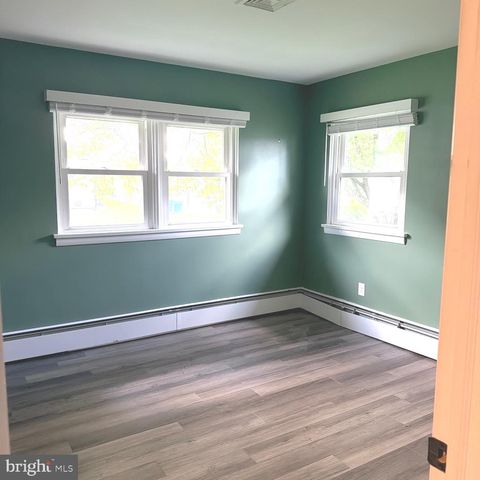 43 OAK LN, Hershey, PA 17033