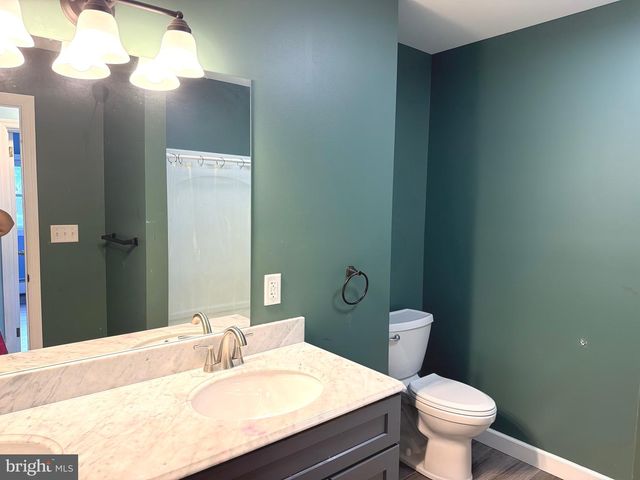 43 OAK LN, Hershey, PA 17033