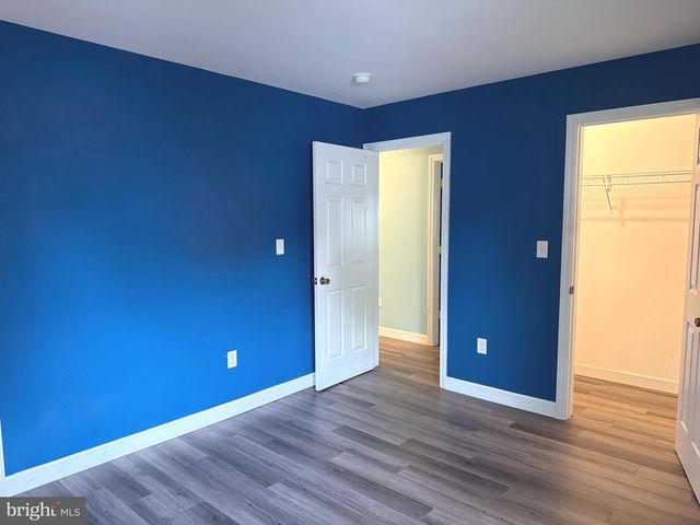 43 OAK LN, Hershey, PA 17033