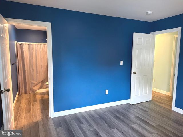 43 OAK LN, Hershey, PA 17033