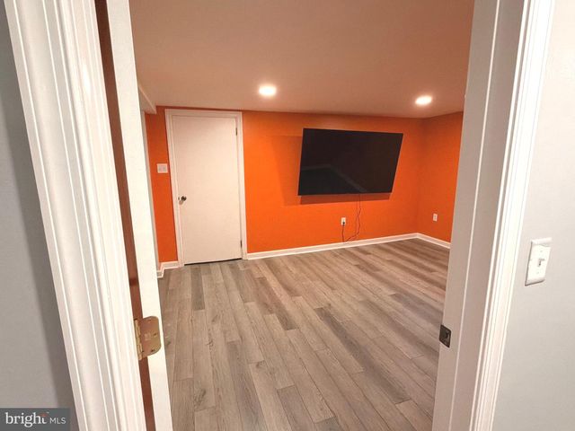 43 OAK LN, Hershey, PA 17033