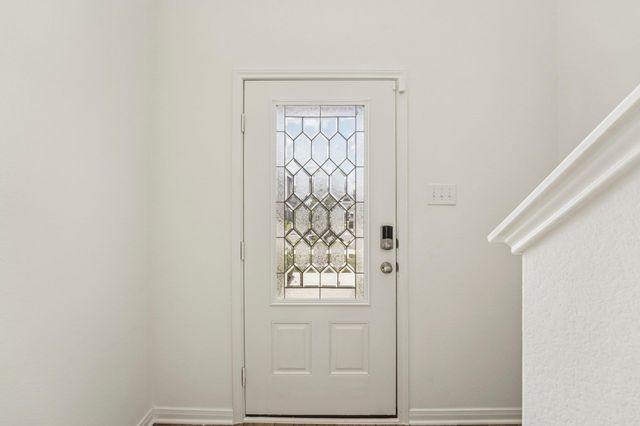 571 Aplite PASS, Maxwell, TX 78656