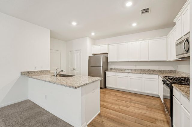 571 Aplite PASS, Maxwell, TX 78656