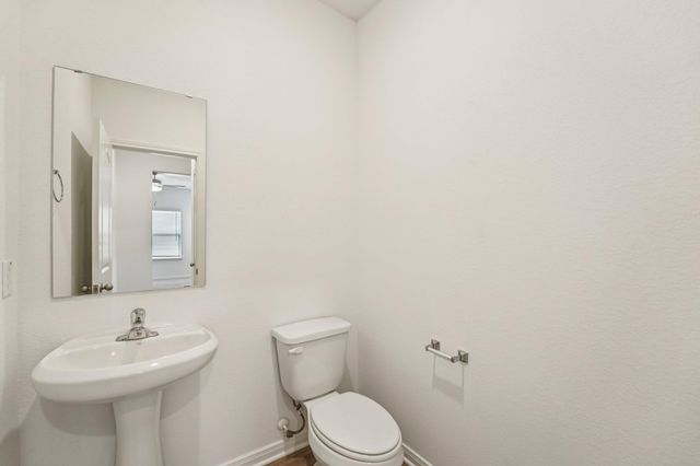 571 Aplite PASS, Maxwell, TX 78656