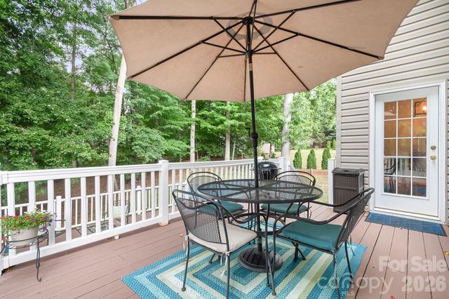 142 Valley Glen Drive, Troutman, NC 28166