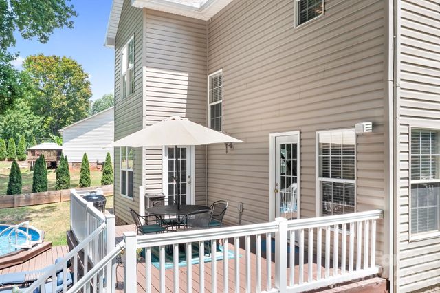 142 Valley Glen Drive, Troutman, NC 28166