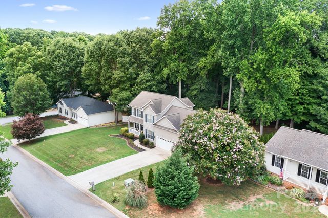 142 Valley Glen Drive, Troutman, NC 28166
