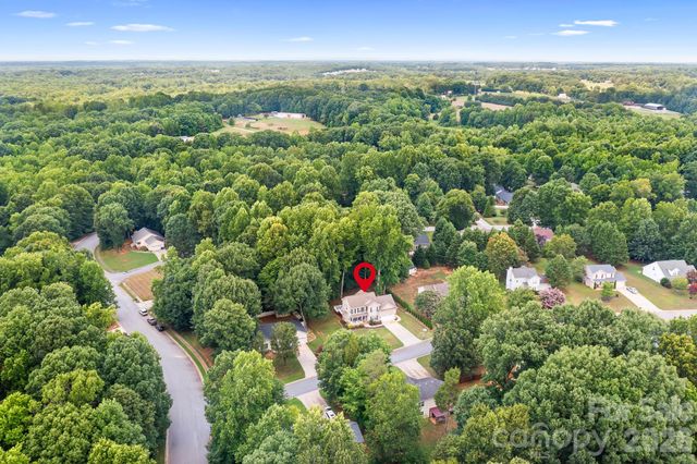 142 Valley Glen Drive, Troutman, NC 28166