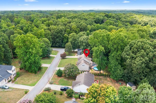 142 Valley Glen Drive, Troutman, NC 28166