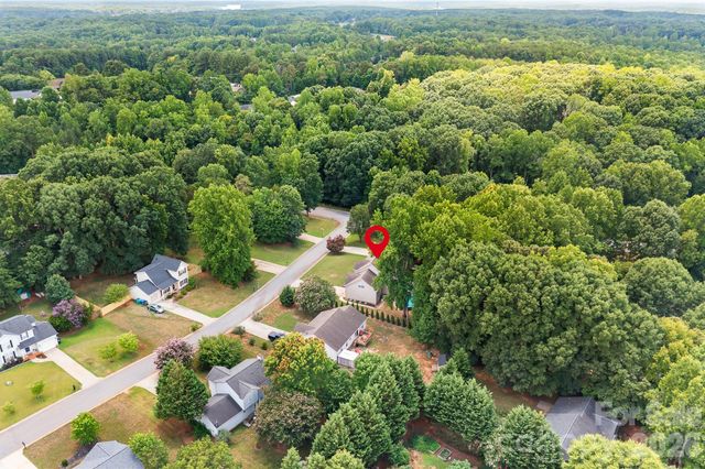 142 Valley Glen Drive, Troutman, NC 28166