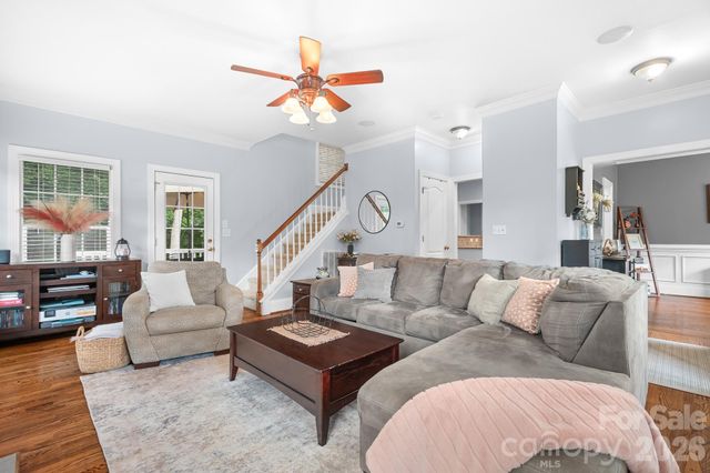 142 Valley Glen Drive, Troutman, NC 28166