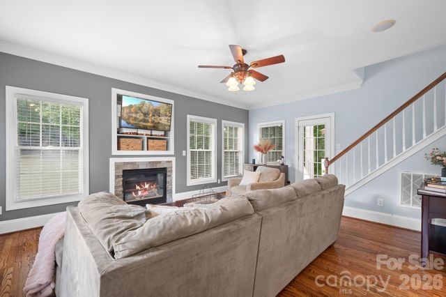 142 Valley Glen Drive, Troutman, NC 28166