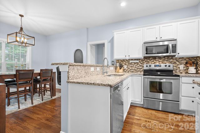 142 Valley Glen Drive, Troutman, NC 28166