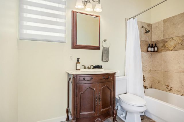 1703 Dywer Ave, Austin, TX 78704