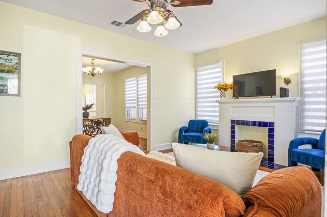 1703 Dywer Ave, Austin, TX 78704