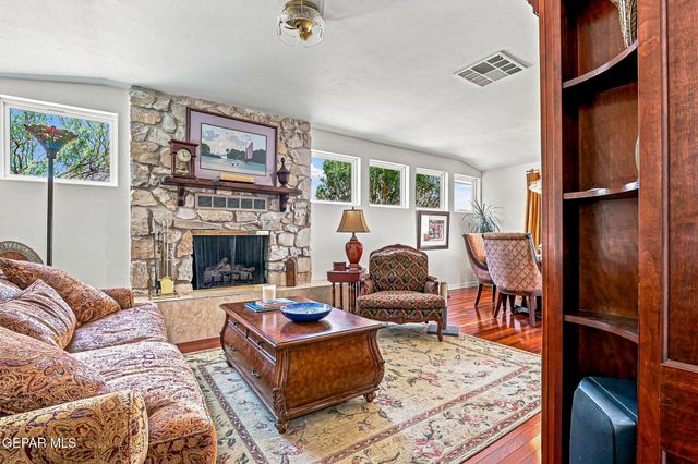 3208 TITANIC Avenue, El Paso, TX 79904