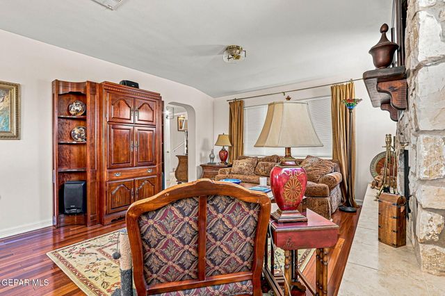 3208 TITANIC Avenue, El Paso, TX 79904