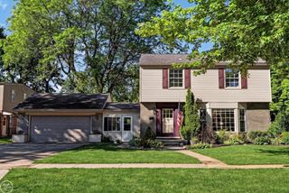 699 N Esplanade Street, Mt Clemens, MI 48043