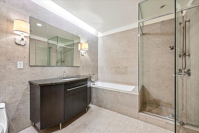 401 N Wabash Avenue 48E, Chicago, IL 60611