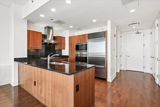 401 N Wabash Avenue 48E, Chicago, IL 60611