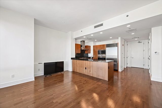 401 N Wabash Avenue 48E, Chicago, IL 60611
