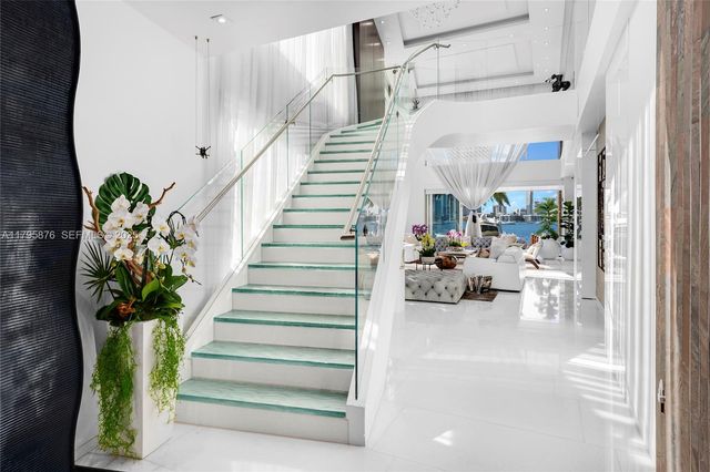 441 N Hibiscus Drive, Miami Beach, FL 33139