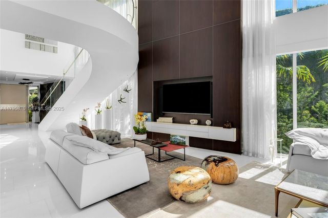441 N Hibiscus Drive, Miami Beach, FL 33139
