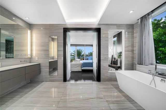 441 N Hibiscus Drive, Miami Beach, FL 33139
