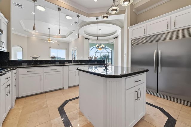 5942 Sagamore Bay Lane, Richmond, TX 77469