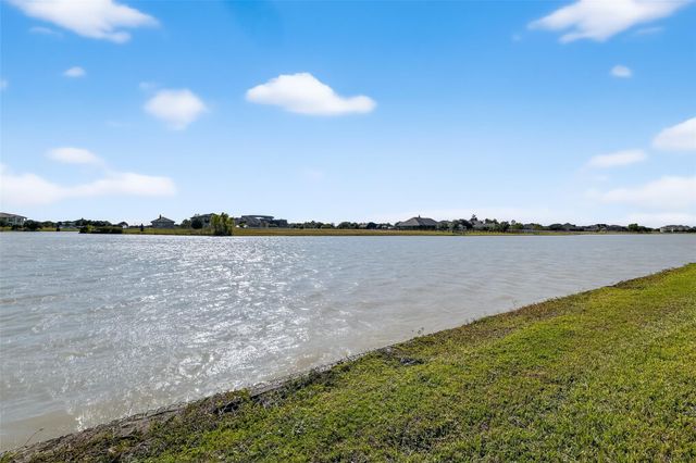 5942 Sagamore Bay Lane, Richmond, TX 77469