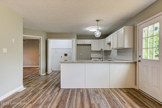 138 Kimberly Ct, Taylorsville, KY 40071