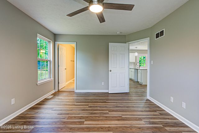 138 Kimberly Ct, Taylorsville, KY 40071