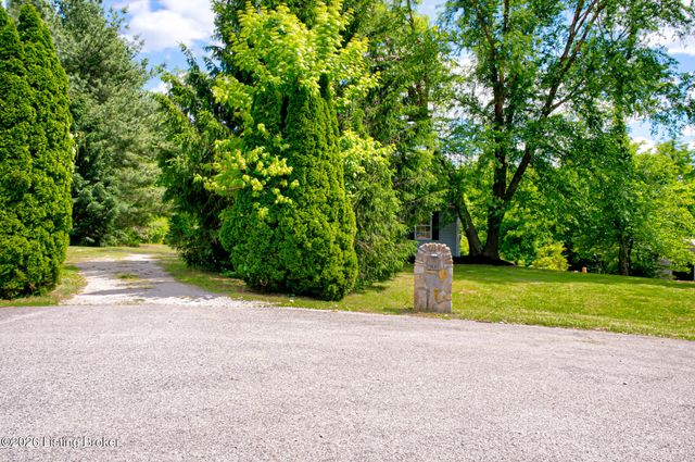 138 Kimberly Ct, Taylorsville, KY 40071