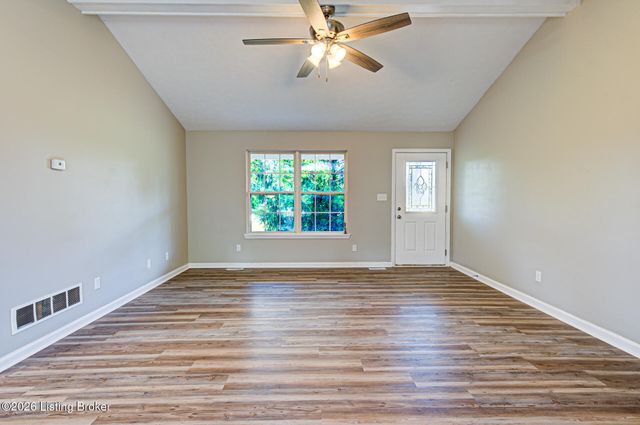138 Kimberly Ct, Taylorsville, KY 40071