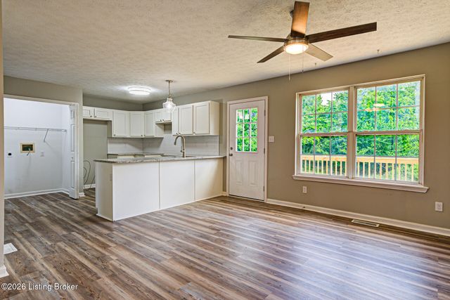 138 Kimberly Ct, Taylorsville, KY 40071