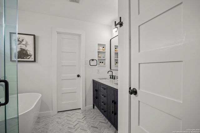 137 Glen Eagles, Cibolo, TX 78108