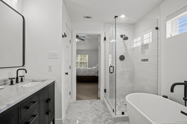 137 Glen Eagles, Cibolo, TX 78108