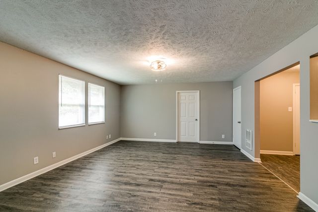 812 BRADLEY STREET, Clarksville, TN 37040