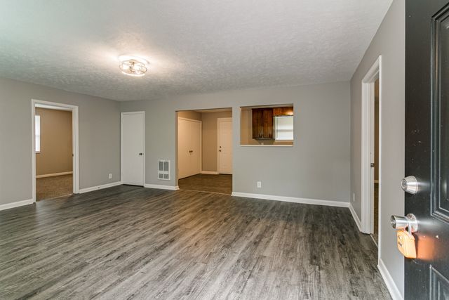 812 BRADLEY STREET, Clarksville, TN 37040