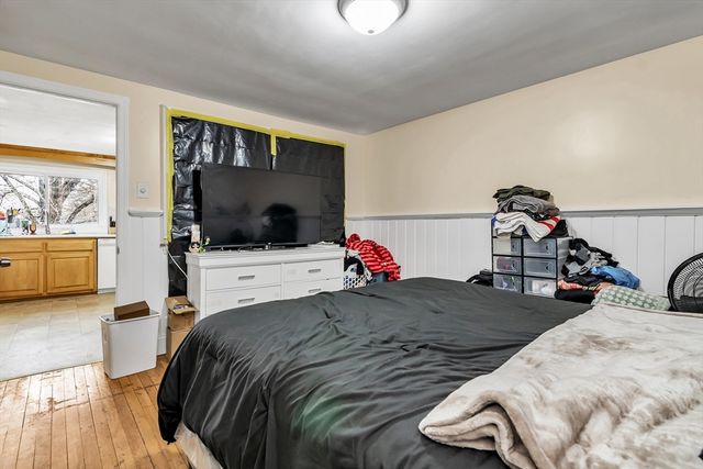 396 Oak St, Methuen, MA 01844