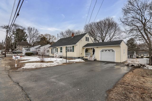 396 Oak St, Methuen, MA 01844