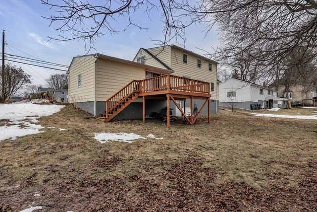 396 Oak St, Methuen, MA 01844