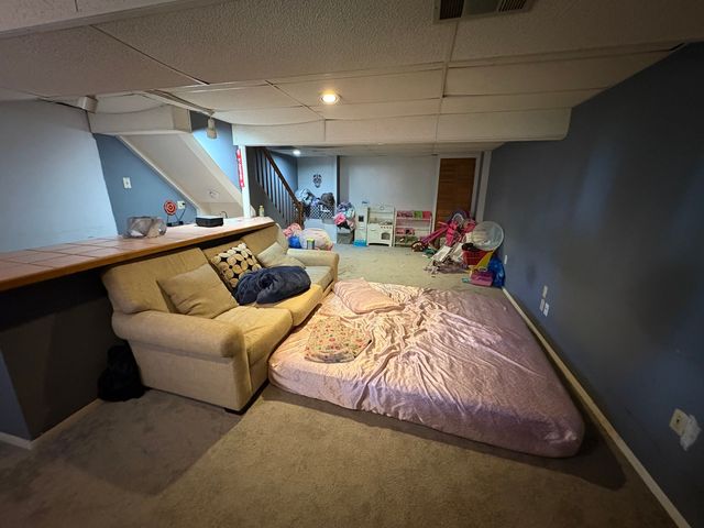 1896 Windsor Court, Gurnee, IL 60031