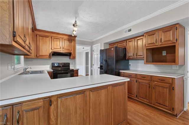 301 Nesbitt CT, Newport News, VA 23606